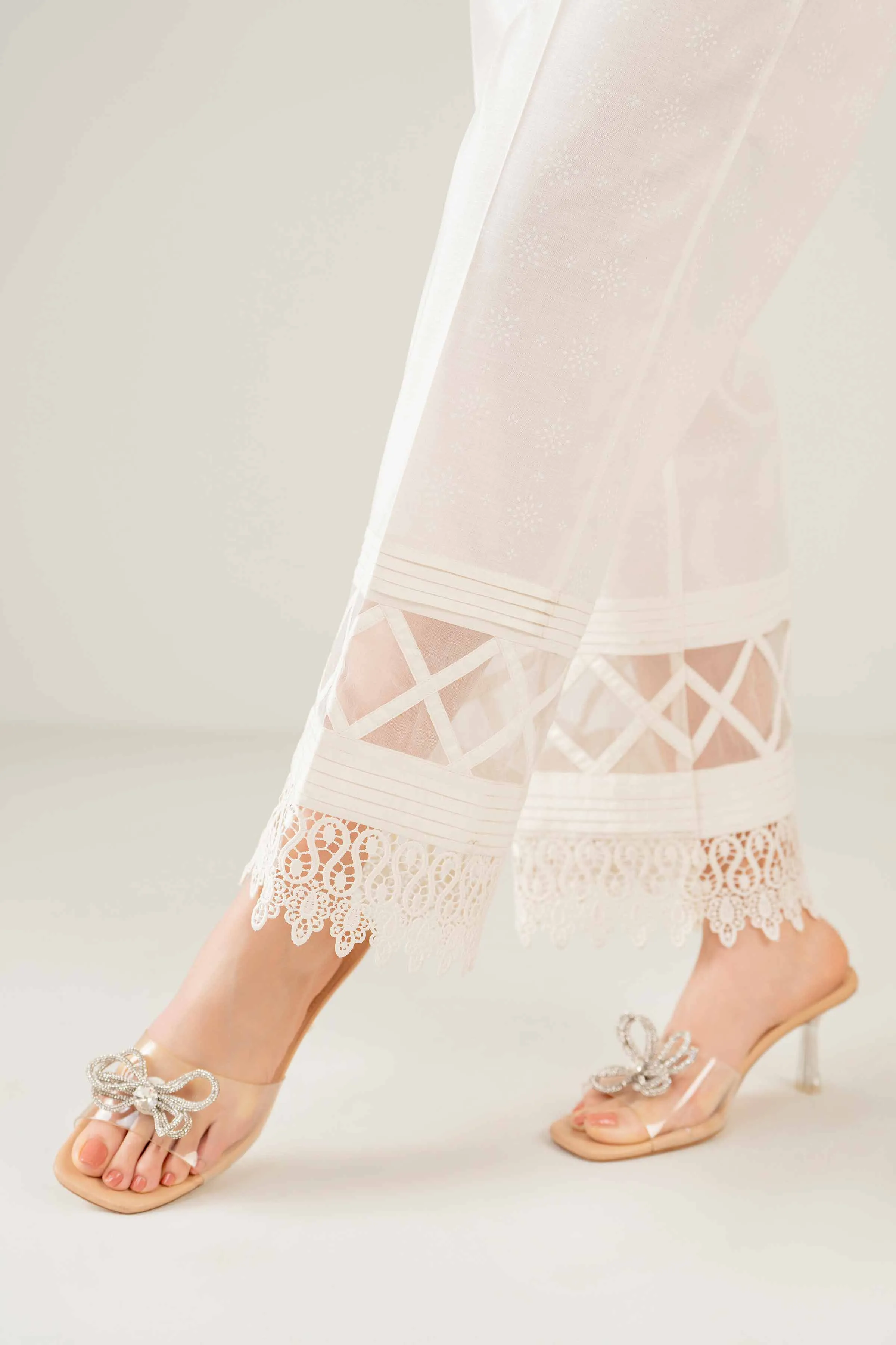 1 Piece - White Paste Printed Loose Fabric - 42503075