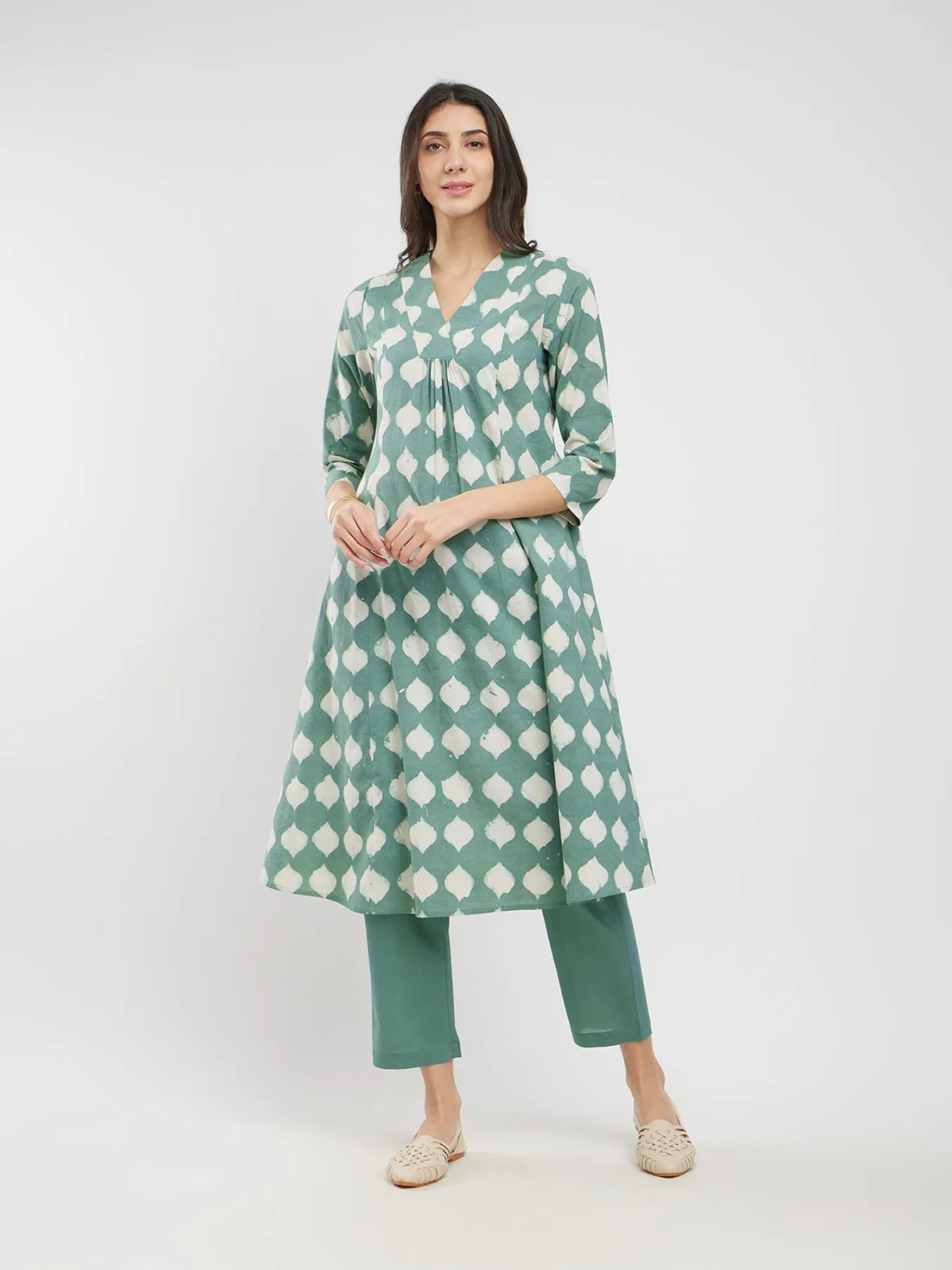 Cotton Dabu Abstract Print Kurta Set - Green