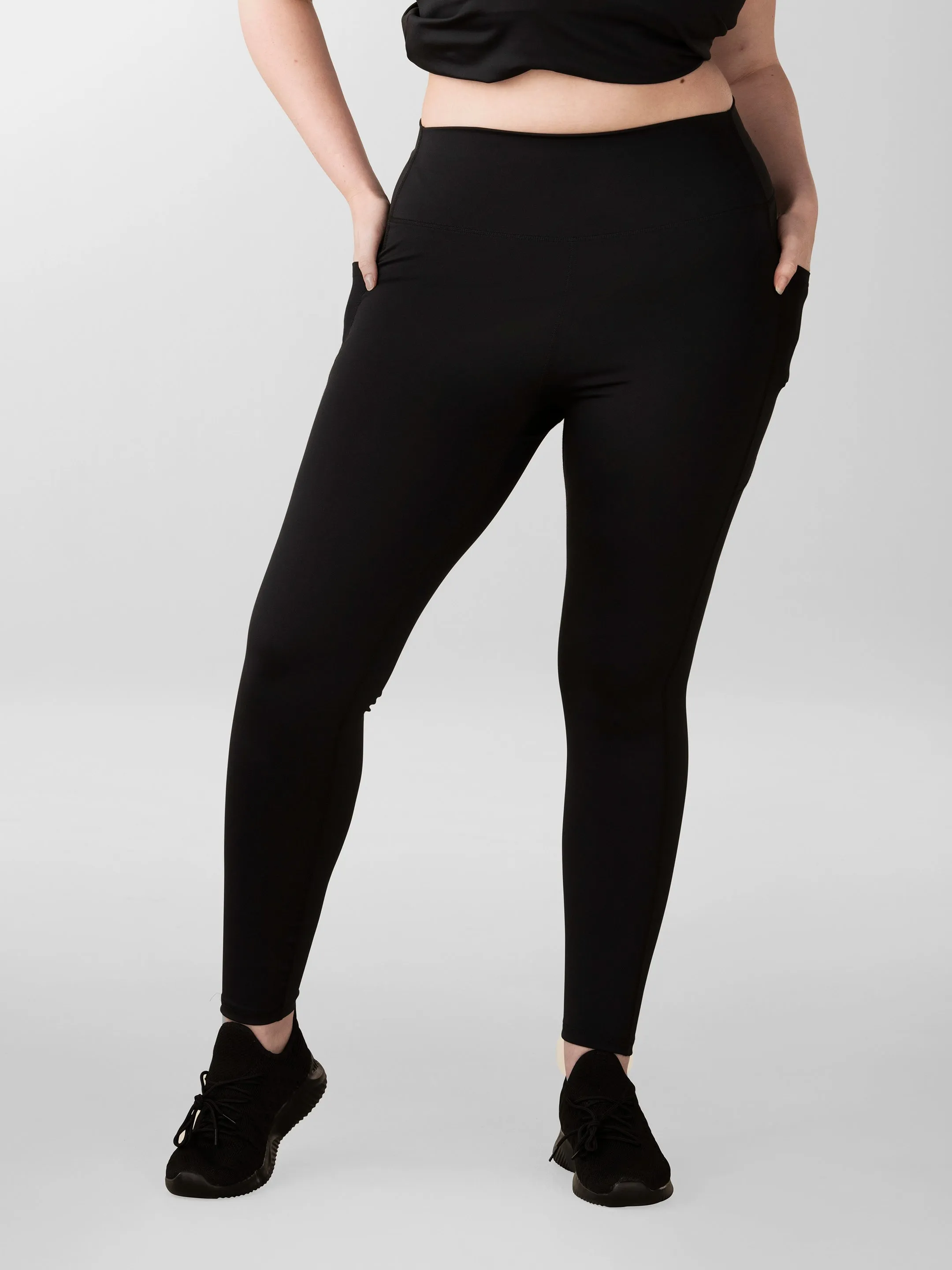 Essential Pocket Legging