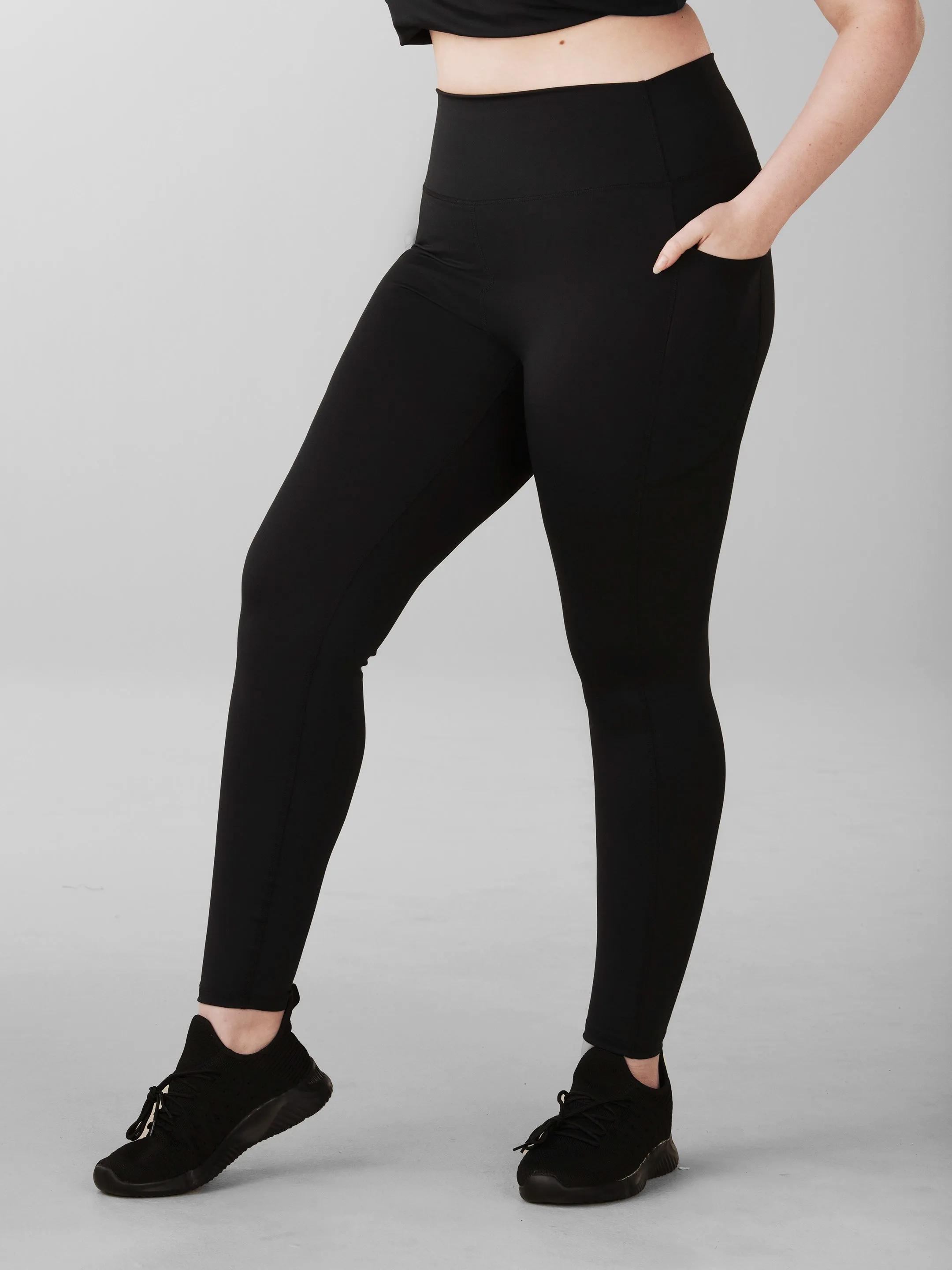 Essential Pocket Legging