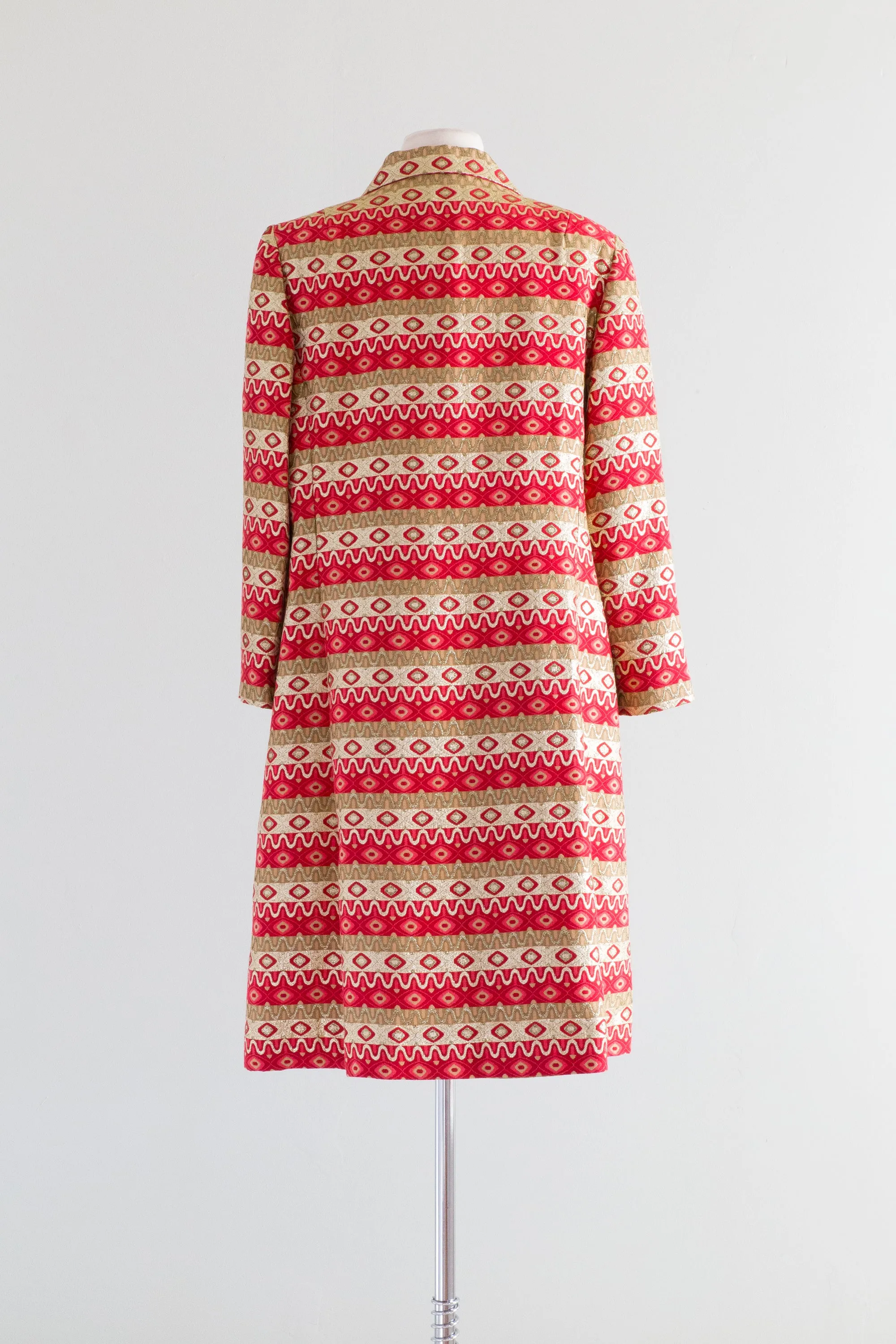Magnificent 1960's Klimt Coat in Red, Pink & Metallic Gold / Large