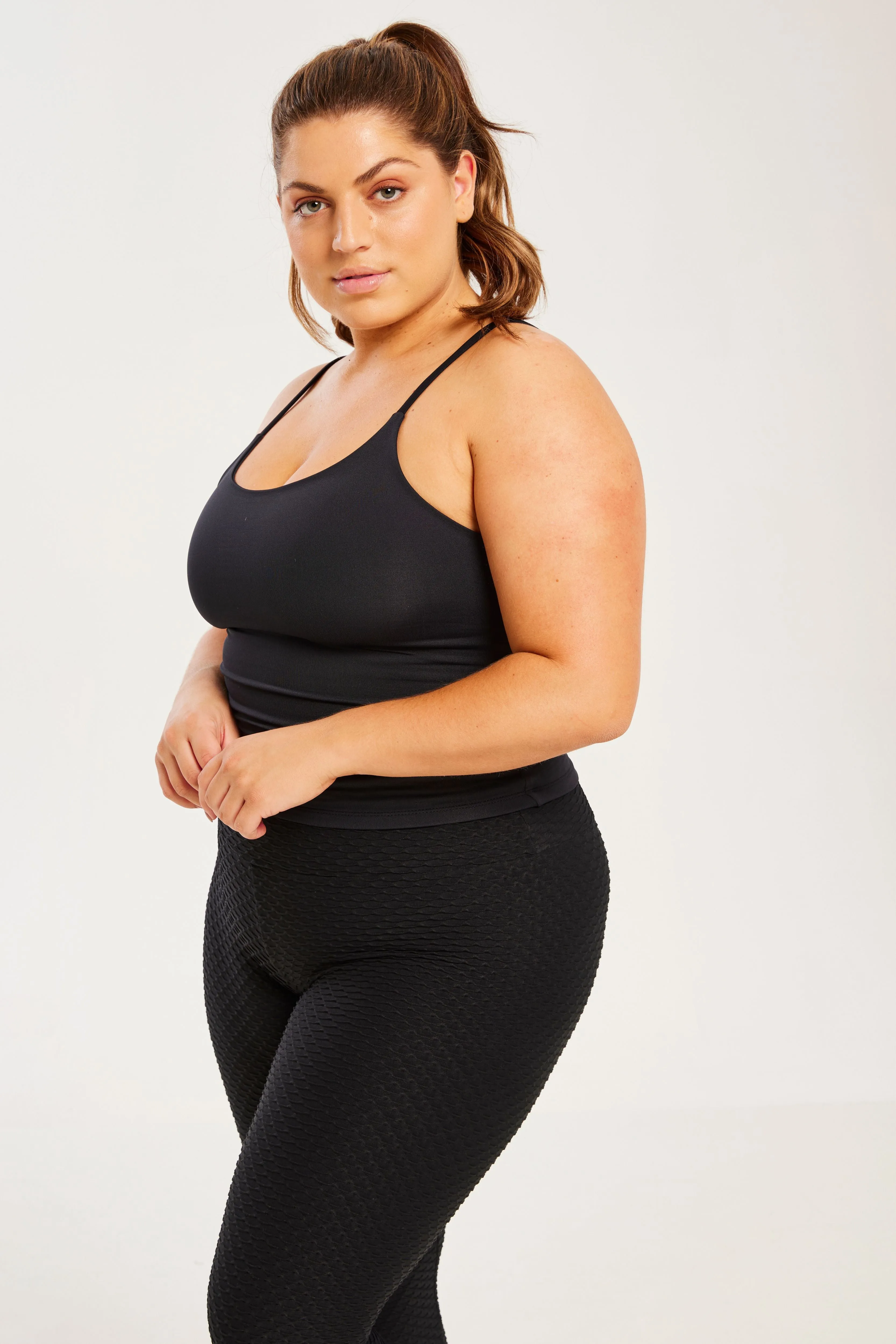 Performance Shape Cami Black