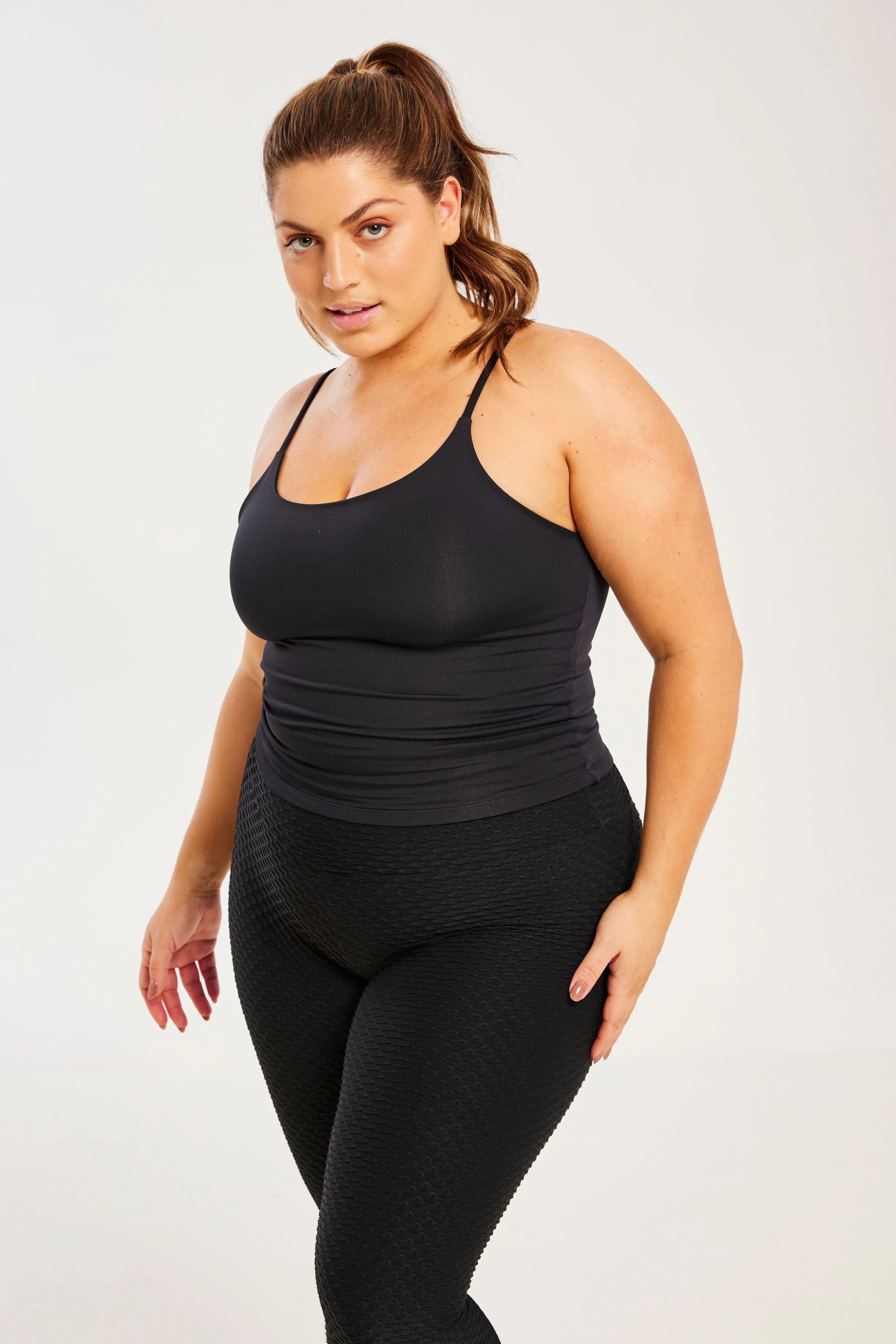 Performance Shape Cami Black