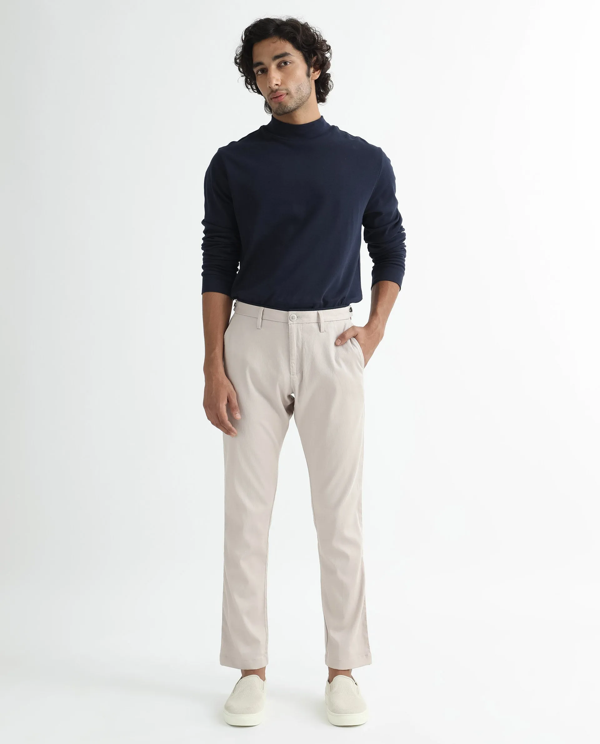 Rare Rabbit Men's Cellular Light Pink Solid Mid-Rise Regular Fit Twill Trouser