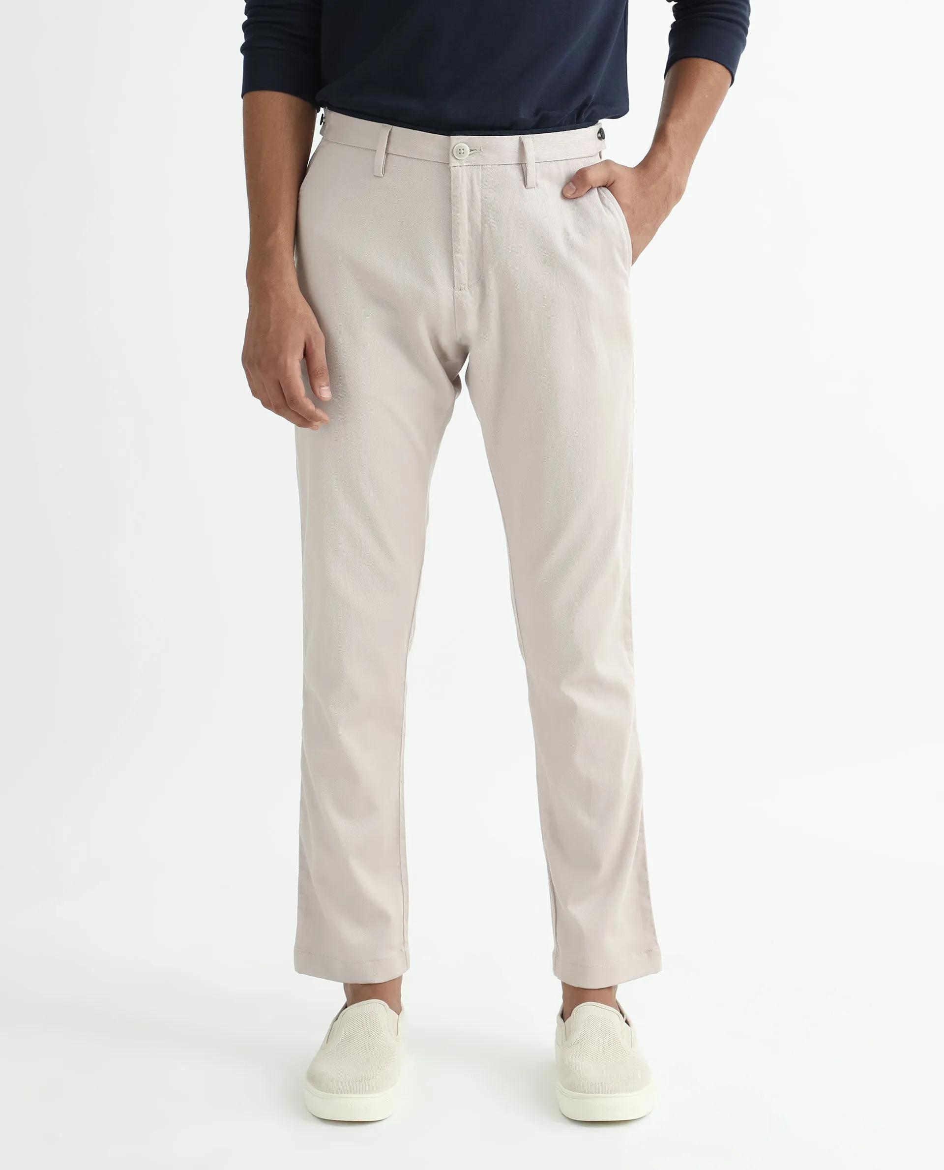 Rare Rabbit Men's Cellular Light Pink Solid Mid-Rise Regular Fit Twill Trouser